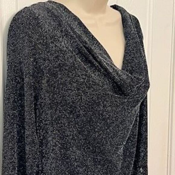 Michael Kors Gorgeous Black Long Sleeve Sparkly Top. Drop Neck. Size XS - Picture 3 of 6